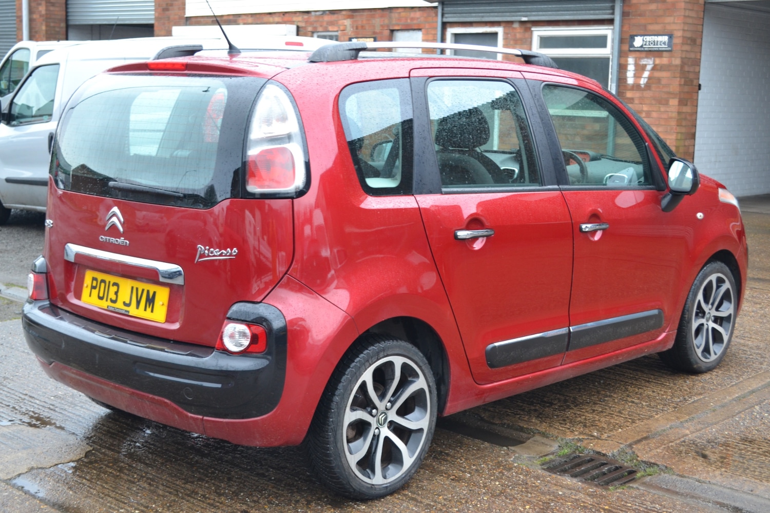 Used Citroen C3 Picasso 2013 for sale - 77233972: Photo 7