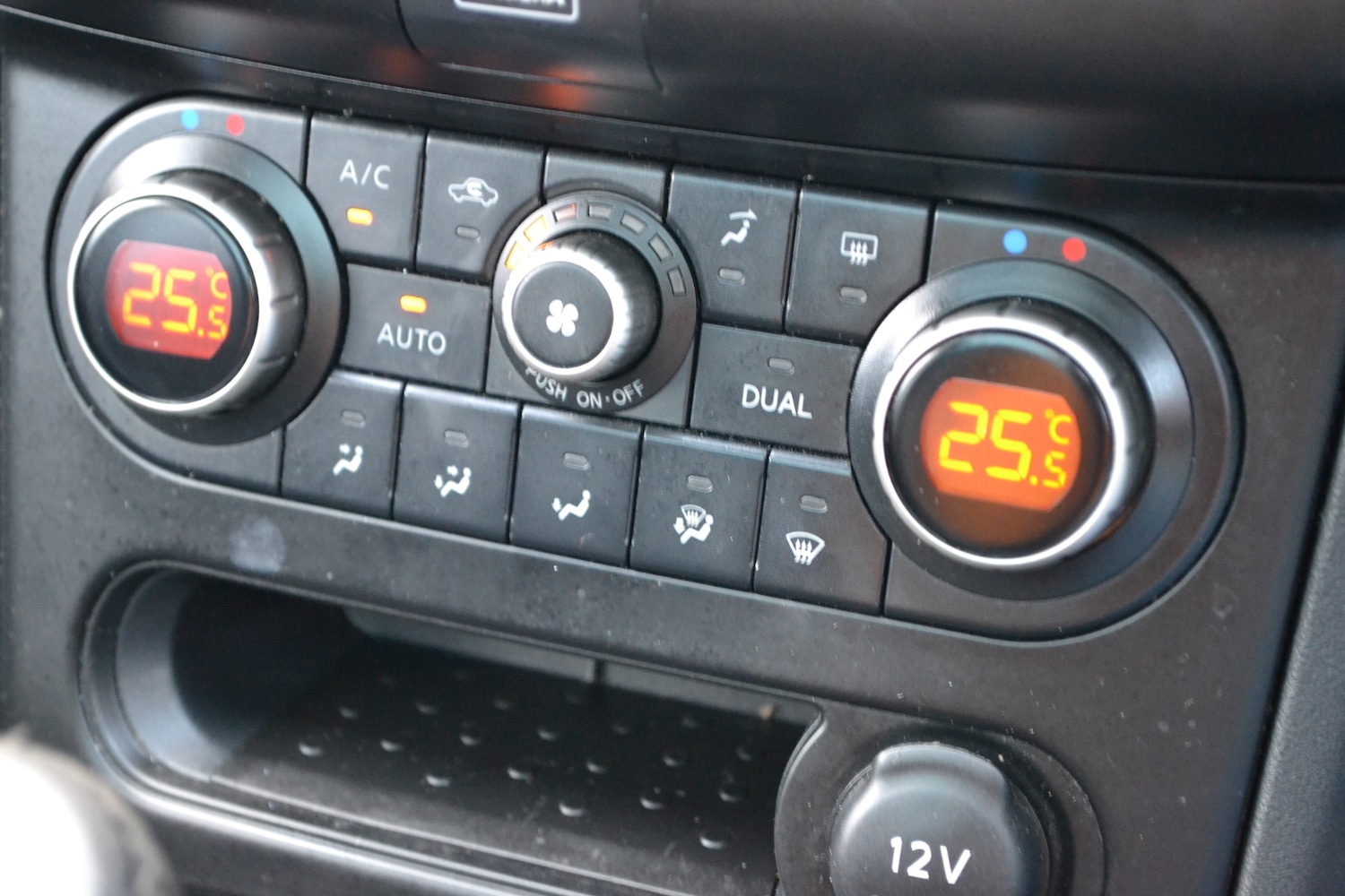 Used Nissan Qashqai+2 2013 for sale - 77221068: Photo 16