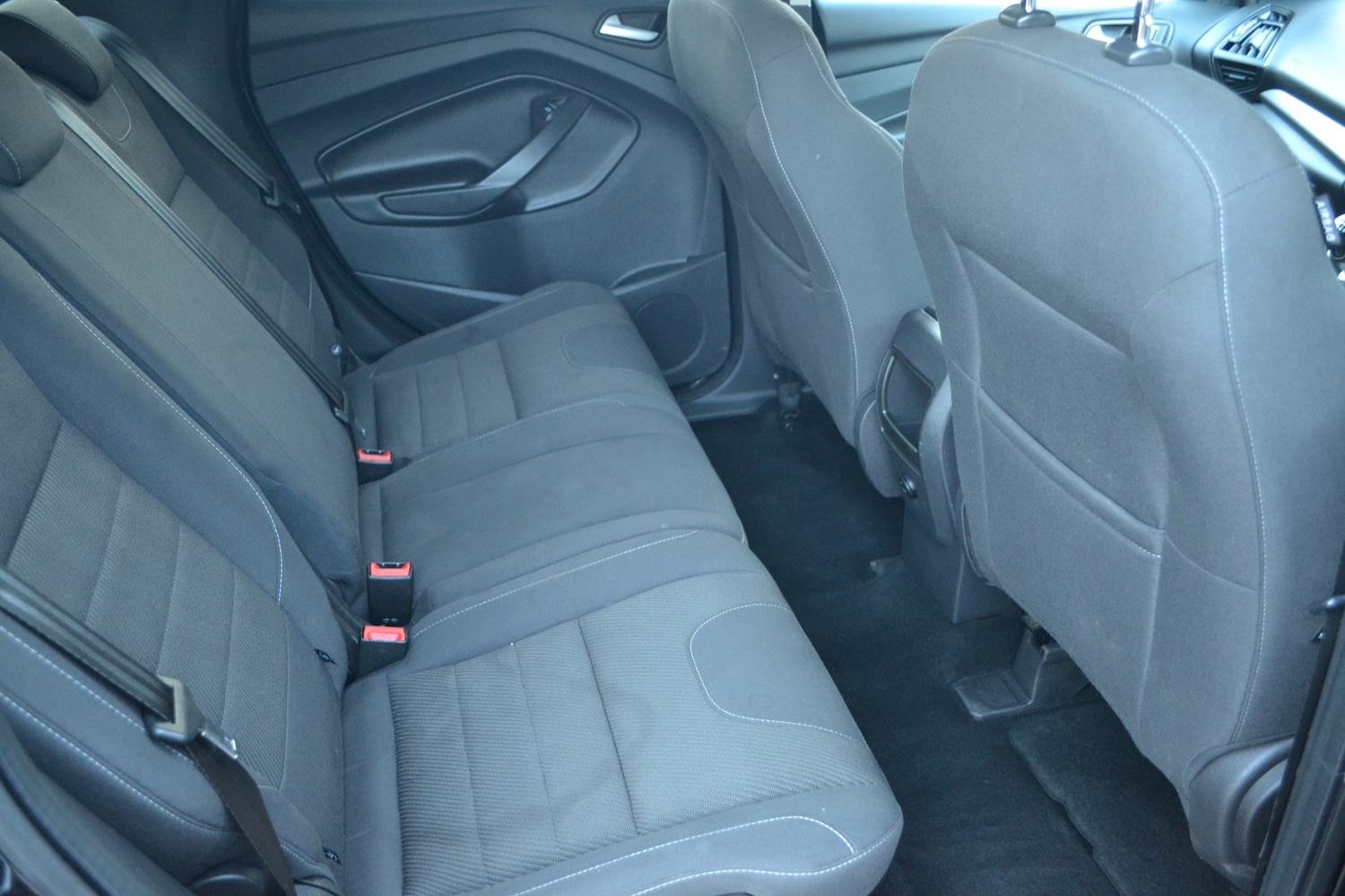 Used Ford Kuga 2015 for sale - 77223036: Photo 9