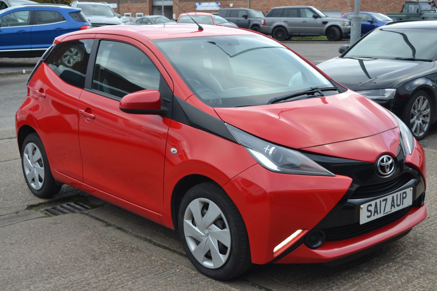 Used Toyota AYGO 2017 for sale - 76464768: Photo 1