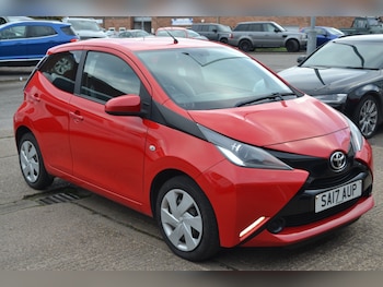 Used Toyota AYGO 2017 for sale - 76464768: Photo