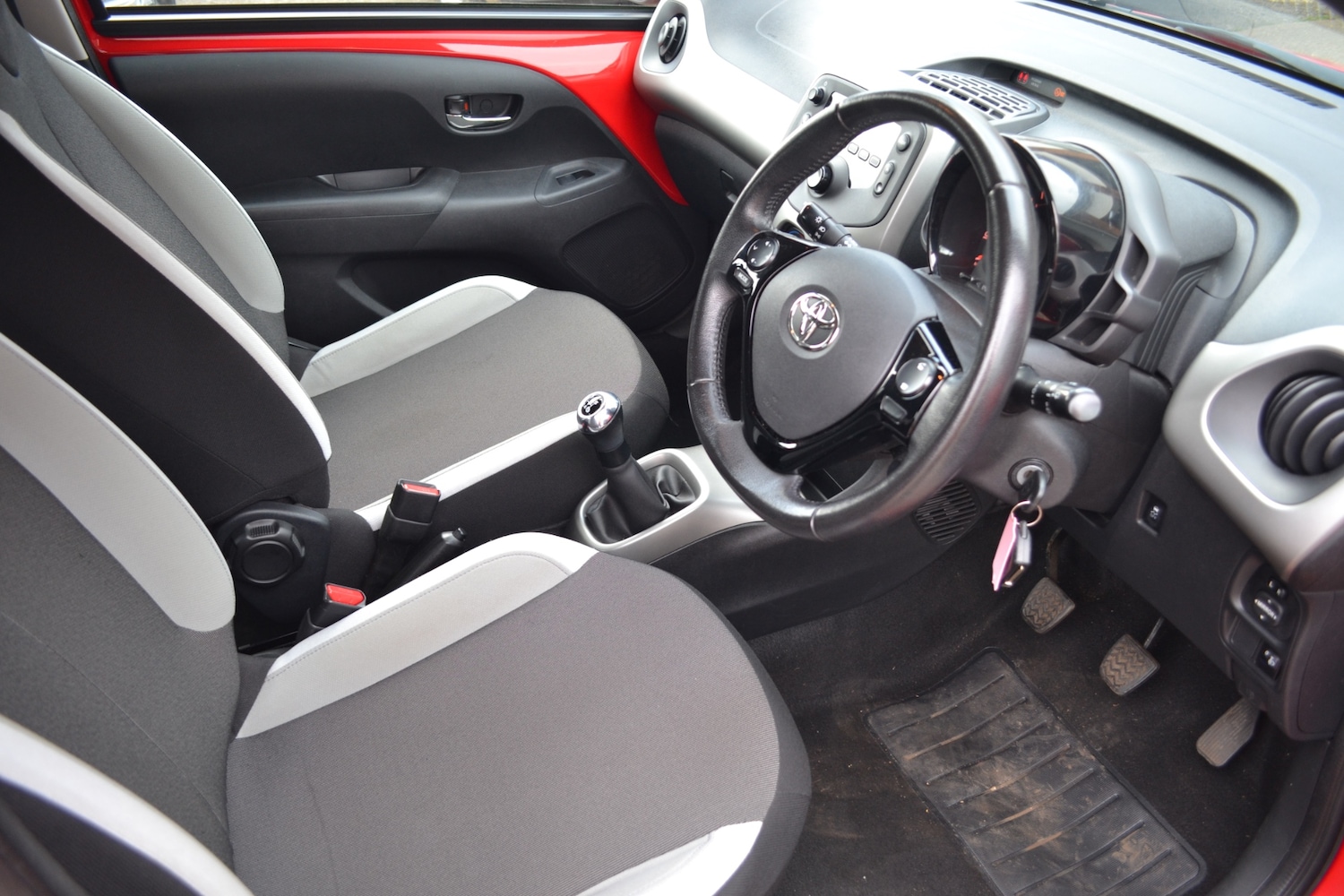 Used Toyota AYGO 2017 for sale - 76464768: Photo 9