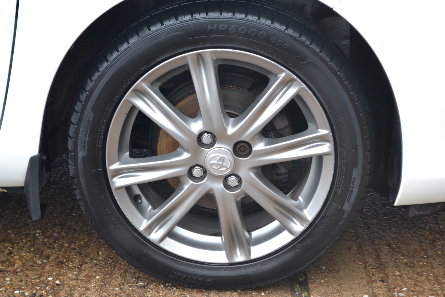 Used Toyota Yaris 2011 for sale - 77617357: Photo 17