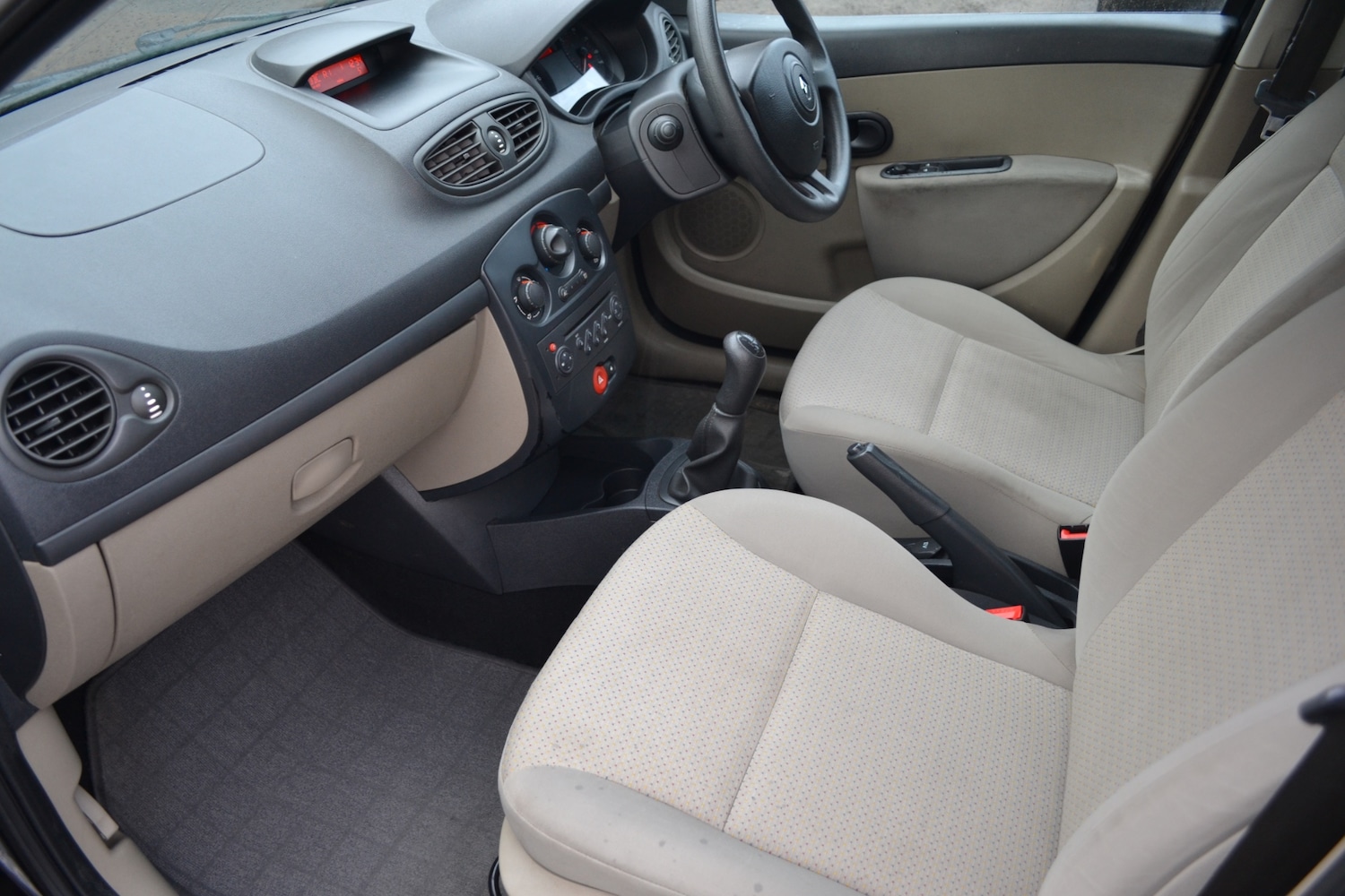 Used Renault Clio 2007 for sale - 77234128: Photo 14