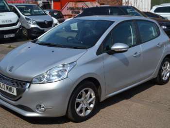 Used Peugeot 208 2013 for sale - 74855324: Photo