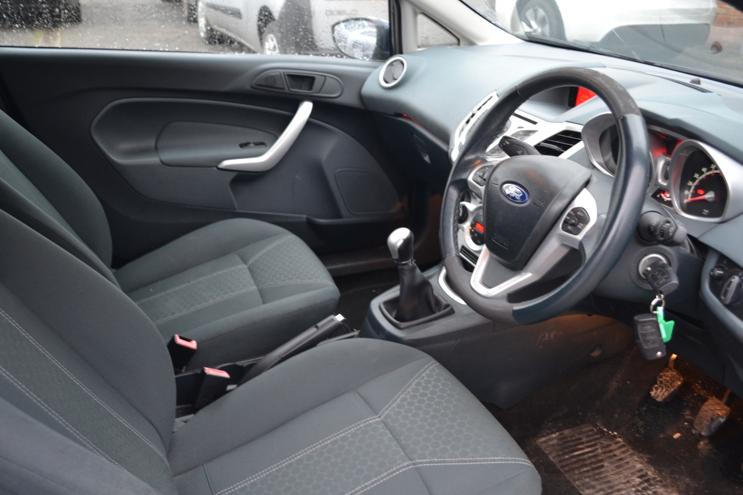 Used Ford Fiesta 2010 for sale - 77149654: Photo 9