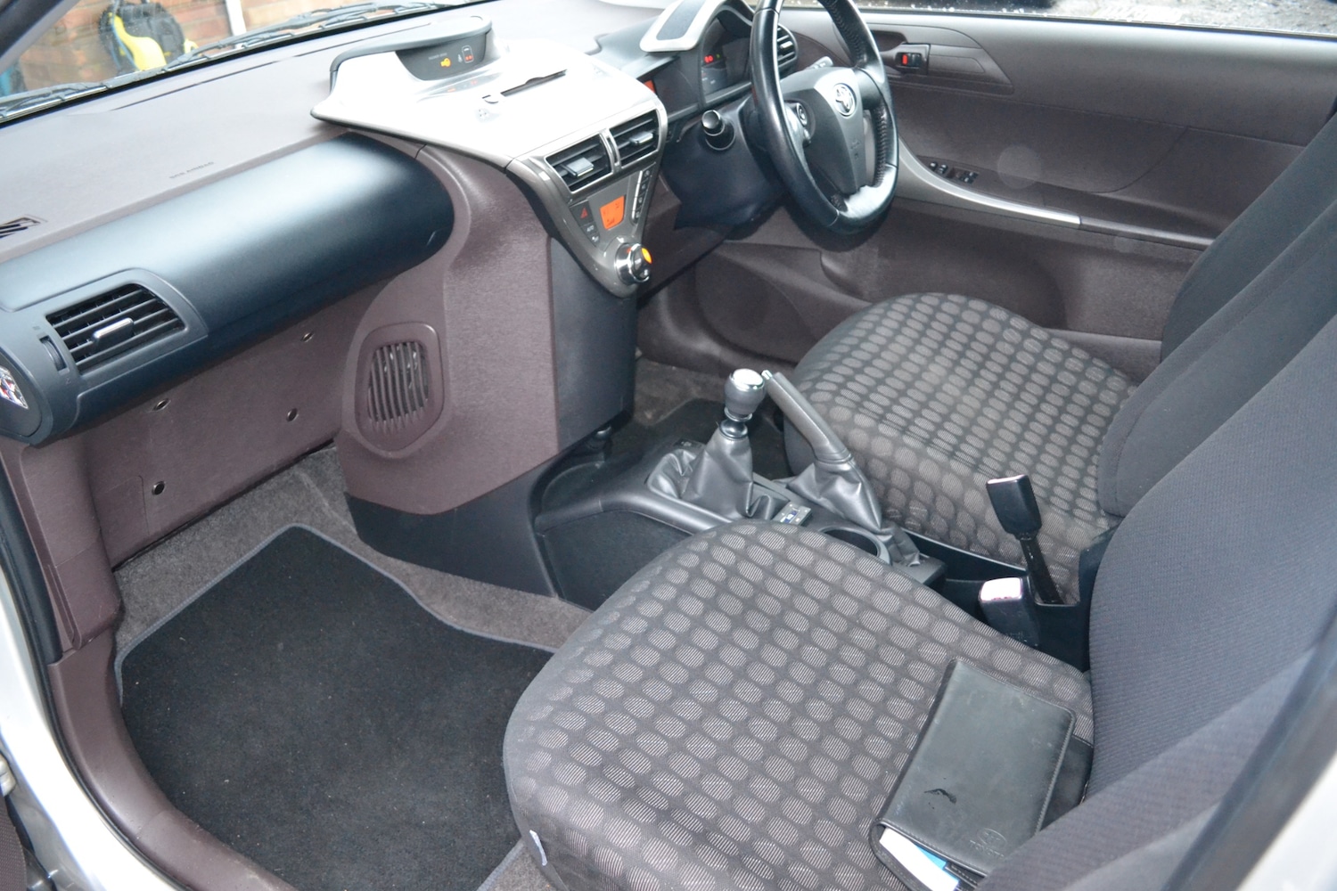 Used Toyota IQ 2009 for sale - 77186524: Photo 13