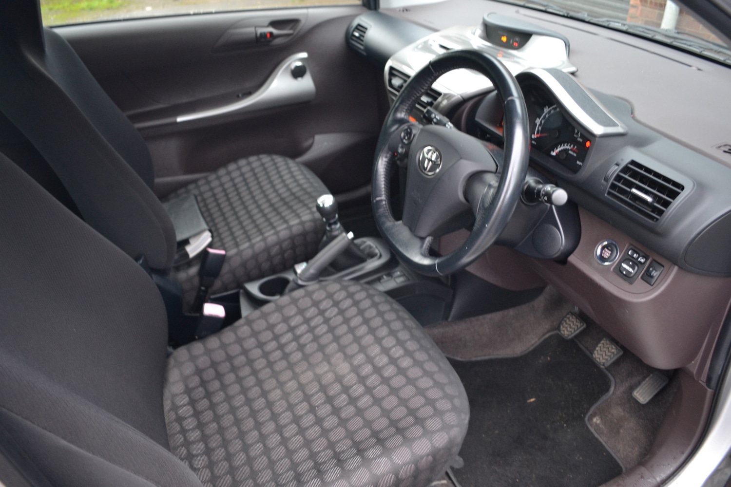 Used Toyota IQ 2009 for sale - 77186524: Photo 9