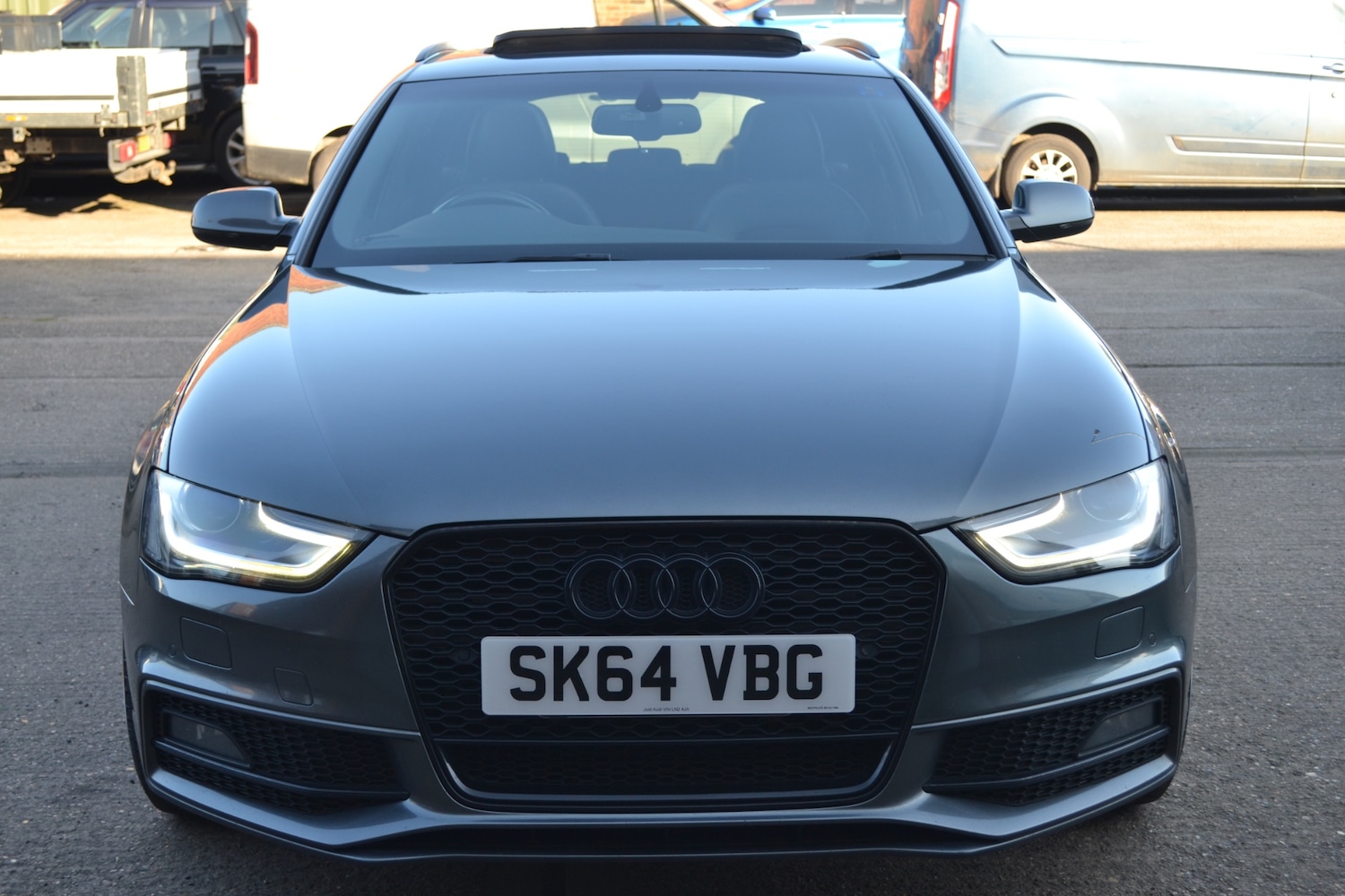 Used Audi A4 2014 for sale - 77744416: Photo 2