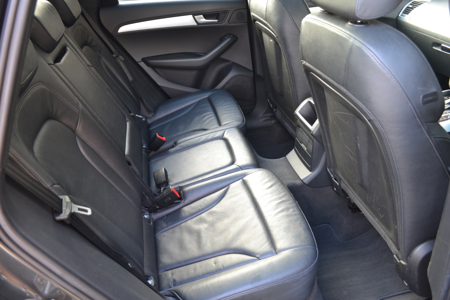 Used Audi Q5 2010 for sale - 76253765: Photo 9