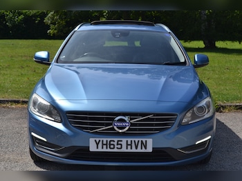 Used Volvo V60 2015 for sale - 78734077: Photo