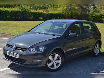 Used Volkswagen Golf 2016 for sale - 78353036: Photo
