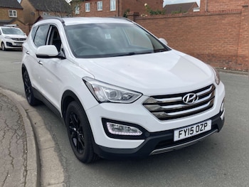 Used Hyundai Santa Fe 2015 for sale - 78952223: Photo