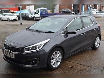 Used Kia Ceed 2016 for sale - 76079498: Photo