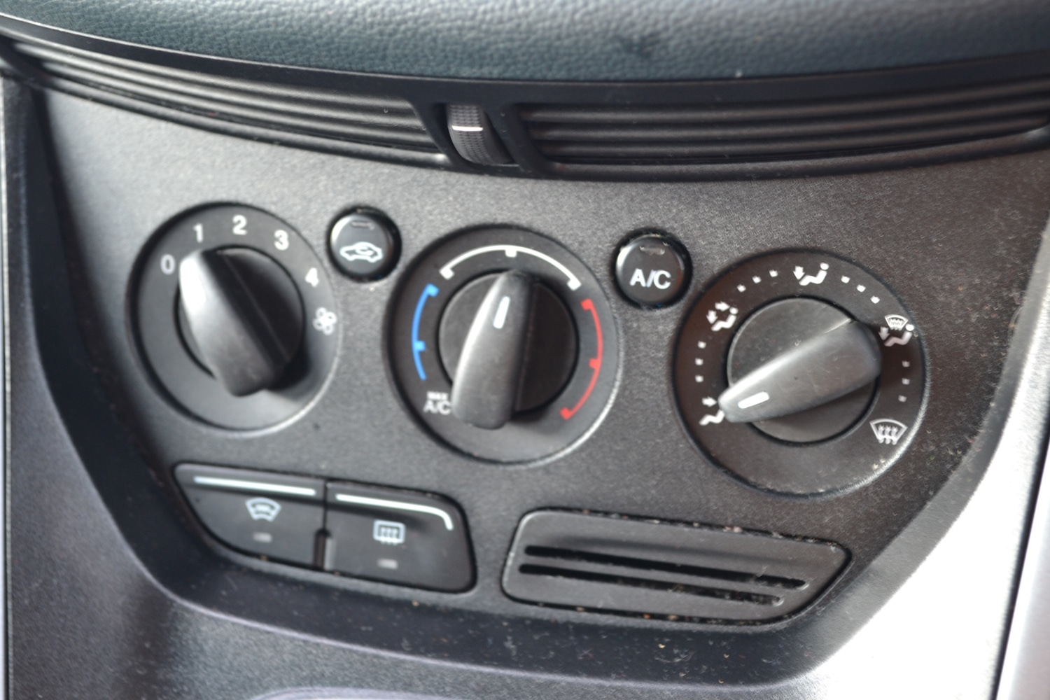 Used Ford C-Max 2011 for sale - 76461613: Photo 17