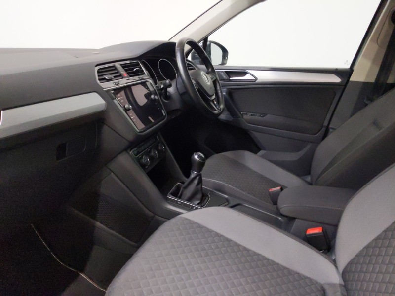 Used Volkswagen Tiguan 2018 for sale - 77645060: Photo 5