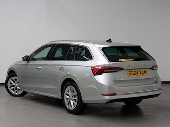 Used Skoda Octavia 2024 for sale - 77475776: Photo