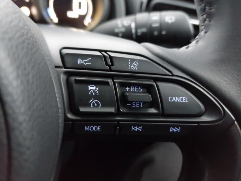 Used Toyota Yaris Cross 2023 for sale - 77284323: Photo 14