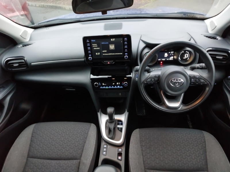 Used Toyota Yaris Cross 2023 for sale - 77284323: Photo 2