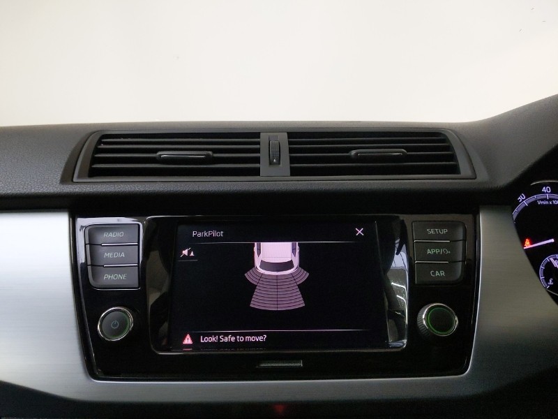 Used Skoda Fabia 2018 for sale - 76970326: Photo 11