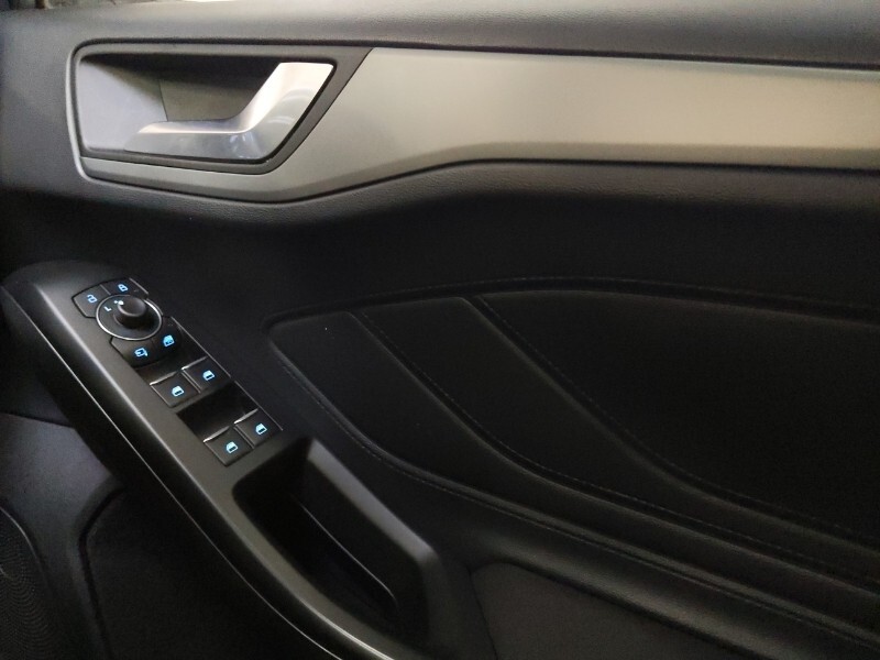 Used Ford Focus 2022 for sale - 76779305: Photo 19