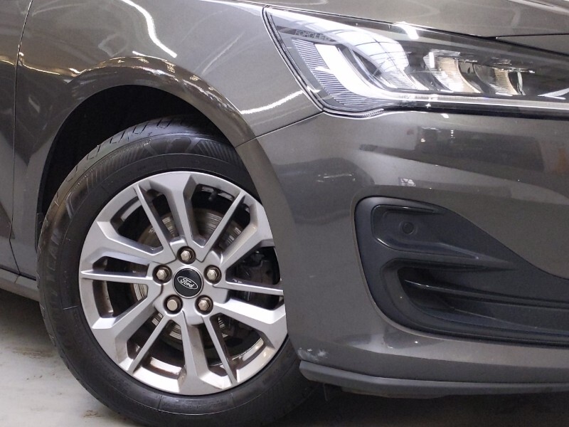 Used Ford Focus 2022 for sale - 76779305: Photo 9