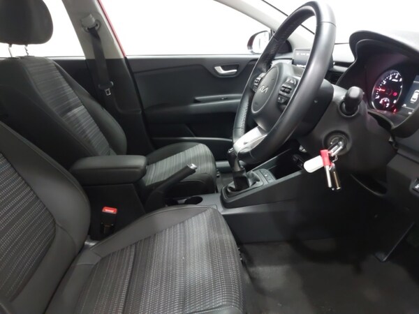 Used Kia Stonic 2023 for sale - 75326505: Photo 11