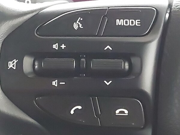 Used Kia Stonic 2023 for sale - 75326505: Photo 14