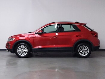 Used Volkswagen T-Roc 2023 for sale - 78327099: Photo