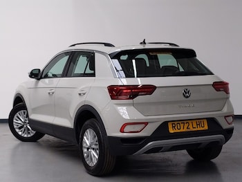 Used Volkswagen T-Roc 2022 for sale - 75501139: Photo