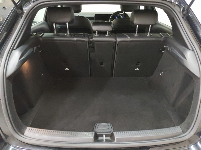 Used Mercedes-Benz A-Class 2018 for sale - 76987295: Photo 8