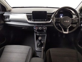 Used Kia Stonic 2023 for sale - 78924531: Photo
