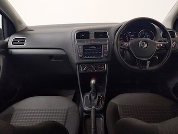 Used Volkswagen Polo 2017 for sale - 79525542: Photo