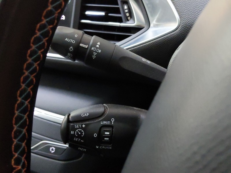 Used Peugeot 308 2018 for sale - 76511731: Photo 17