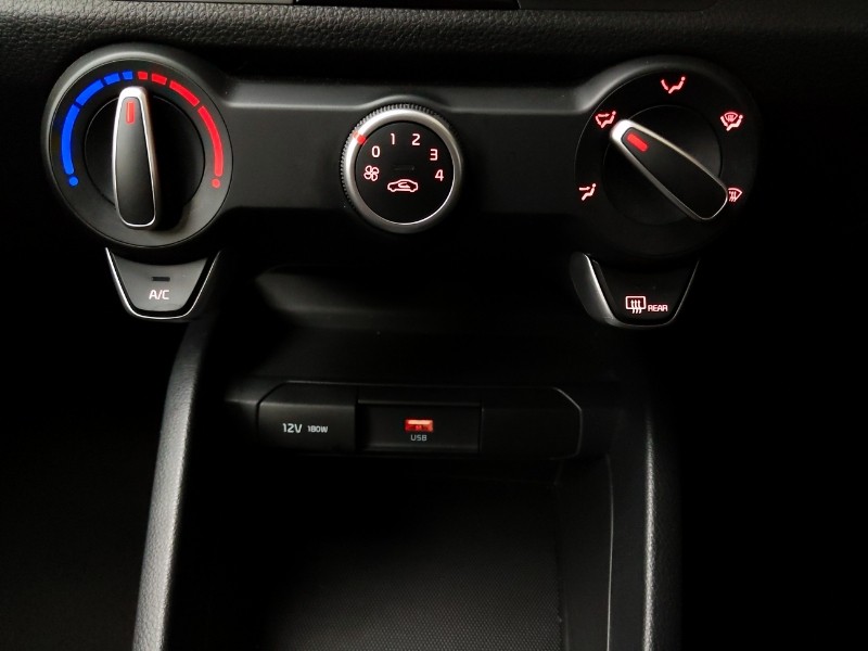 Used Kia Stonic 2022 for sale - 76560390: Photo 13