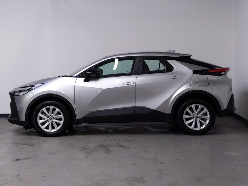 Used Toyota C-HR 2025 for sale - 77299739: Photo 4