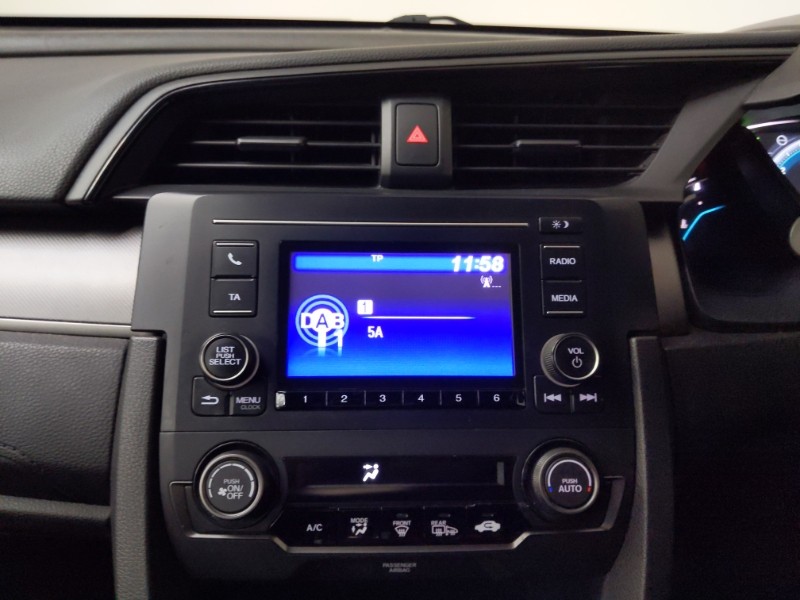 Used Honda Civic 2018 for sale - 77999349: Photo 10