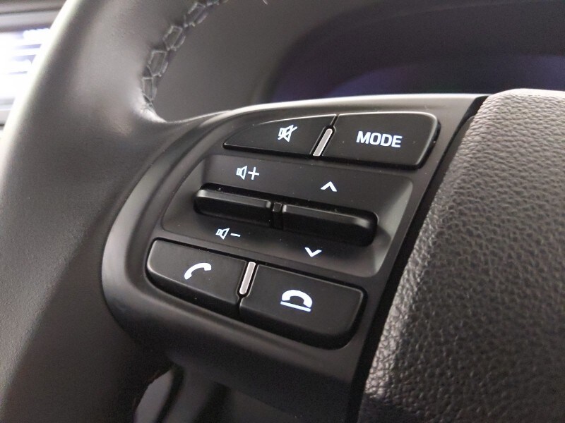 Used Hyundai i10 2023 for sale - 76188350: Photo 19