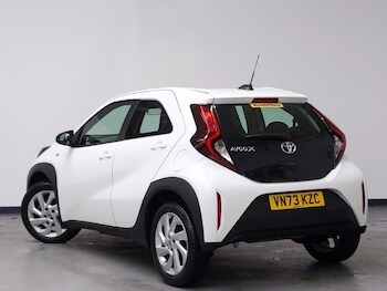 Used Toyota Aygo X 2023 for sale - 77433344: Photo
