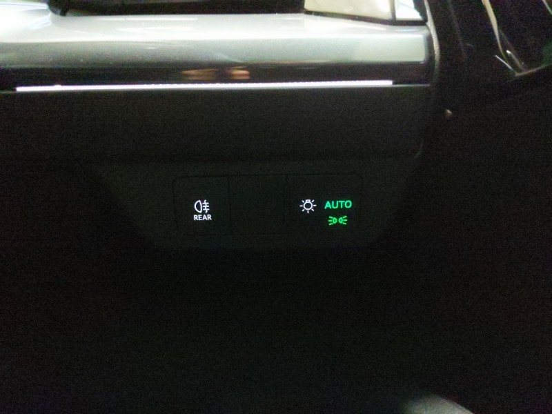 Used Audi Q4 e-tron 2023 for sale - 77052032: Photo 16