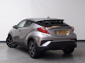 Used Toyota C-HR 2019 for sale - 79493382: Photo