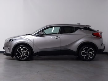 Used Toyota C-HR 2019 for sale - 79493382: Photo