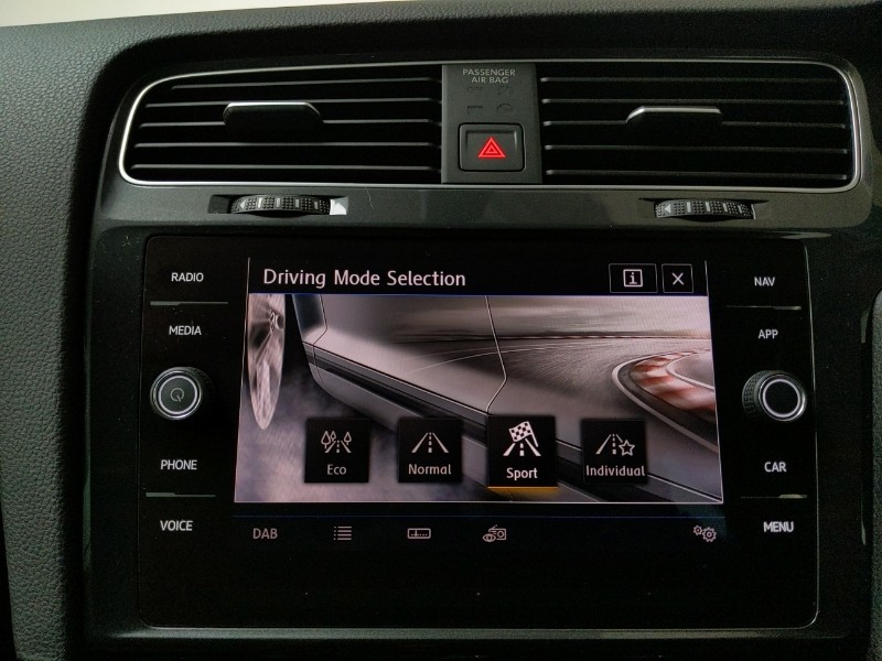 Used Volkswagen Golf 2019 for sale - 76343328: Photo 19
