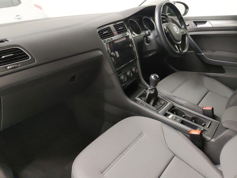 Used Volkswagen Golf 2019 for sale - 76343328: Photo 5