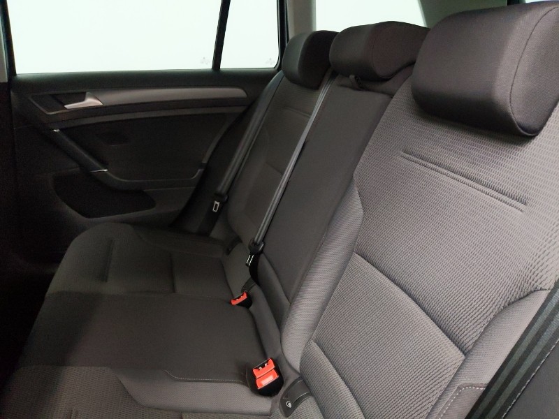 Used Volkswagen Golf 2019 for sale - 76343328: Photo 6