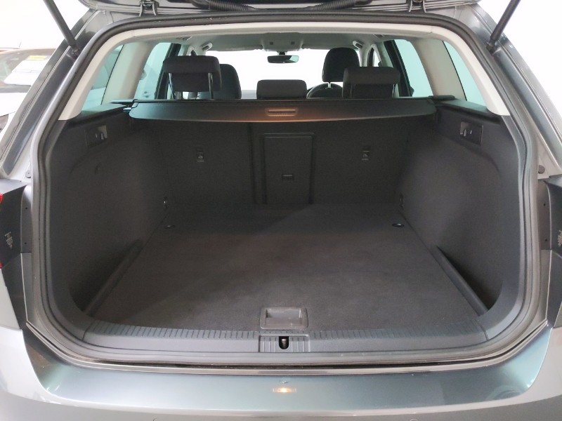 Used Volkswagen Golf 2019 for sale - 76343328: Photo 8