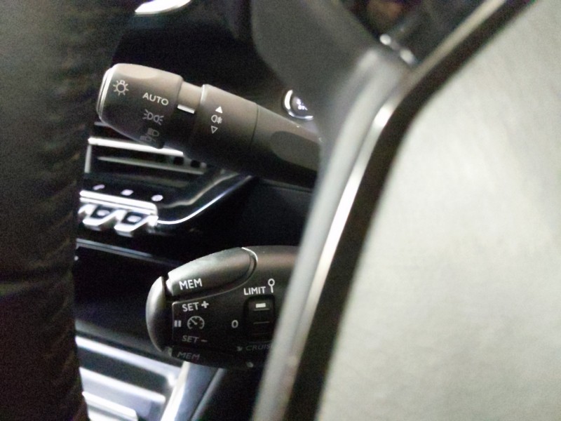 Used Peugeot 2008 2022 for sale - 77400237: Photo 17