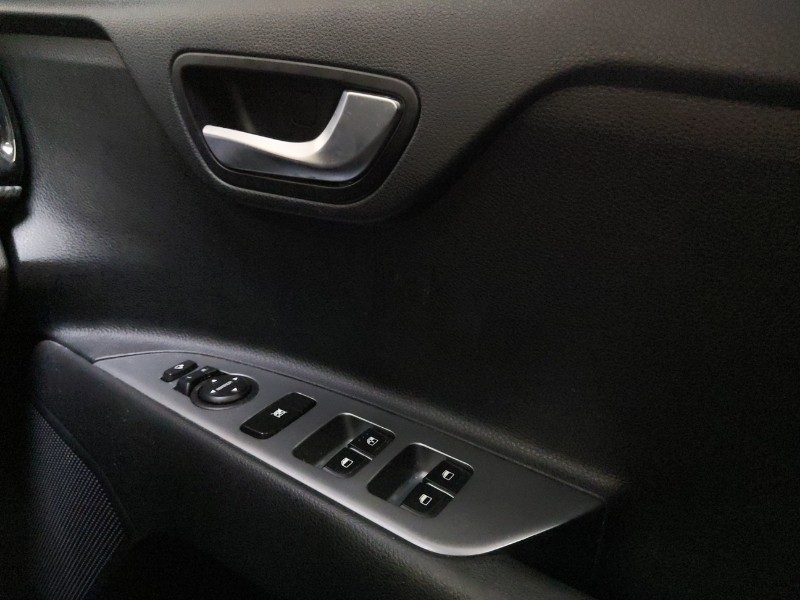 Used Kia Stonic 2022 for sale - 76383787: Photo 17