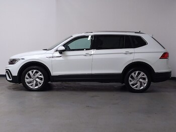 Used Volkswagen Tiguan Allspace 2023 for sale - 77922246: Photo