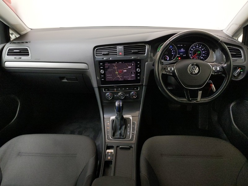 Used Volkswagen Golf 2019 for sale - 76369604: Photo 2